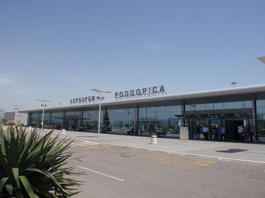 Airports & Transit